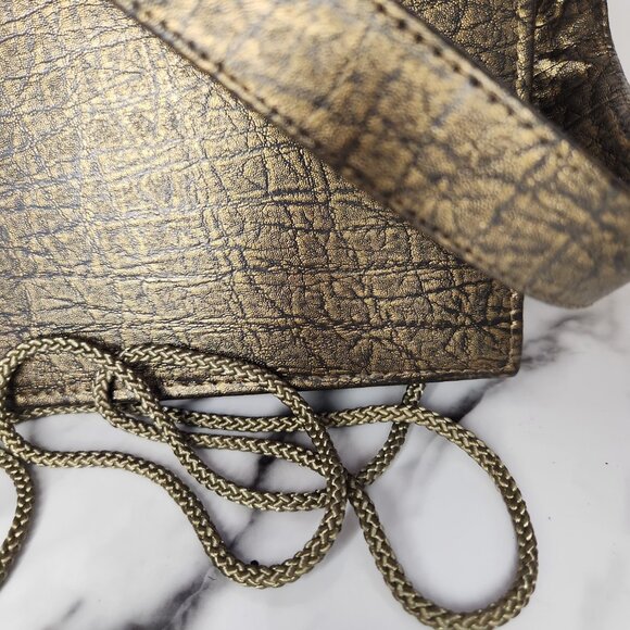 BIJOUX TERNER WOMENS SHINY GOLDEN BROWN CLUTCH BAG - Picture 4 of 13